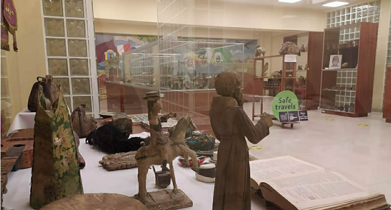 Museum in Juli, Ausstellung mit Spuren von rund 10.000 Jahren Menschheitsgeschichte