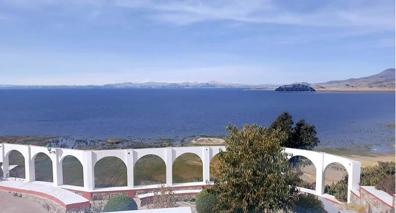 Der „Balkon des Altiplano“ über dem Titicacasee