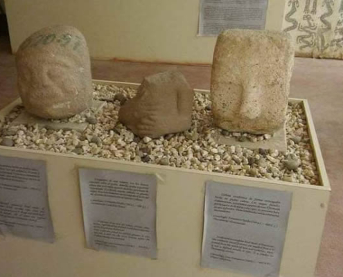 Museum und Monolithen von Taraco: Steinskulpturen der Pukará-Kultur Museum und Monolithen von Taraco: Steinskulpturen der Pukará-Kultur