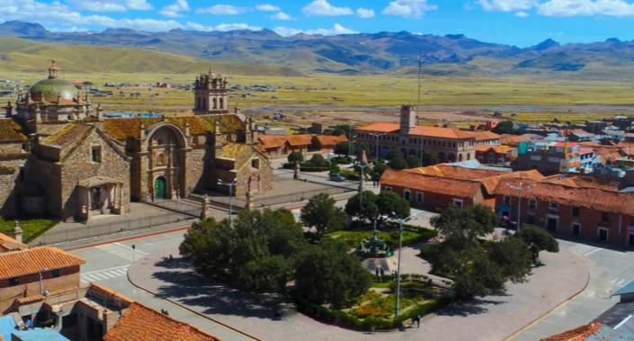 Pueblo Historico De Lampa Lampa – die rosafarbene Kolonialstadt im Altiplano