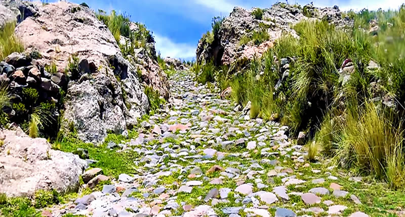 Qhapaq Ñan zwischen Pomata und Challapampa