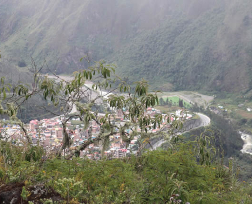 Archäologische Stätte Illingaya – Andenfestung an der ceja de selva bei Ollachea Archäologische Stätte Illingaya – Andenfestung an der ceja de selva bei Ollachea