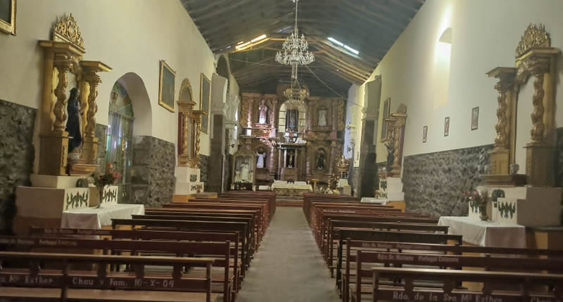 Templo de Santo Domingo en Chucuito cerca de Puno