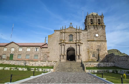 emplo San Pedro Mártir in der Kleinstadt Juli am Titicacasee