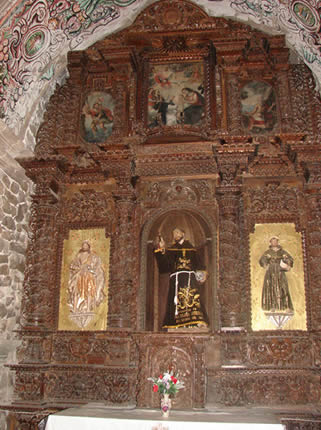 Innenraum der Kirche San Pedro Martir