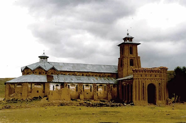 Templo de Tintiri bei Azángaro im Altiplano von Puno