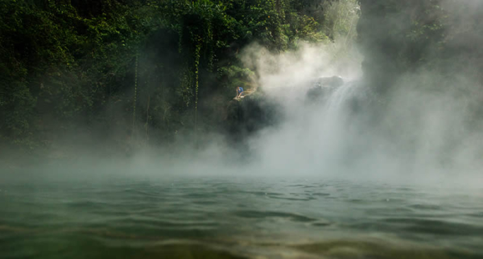 Río Hirviente Shanay Timpishka: der kochende Fluss im peruanischen Amazonas